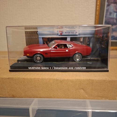 Fabbri james bond - bond, cars